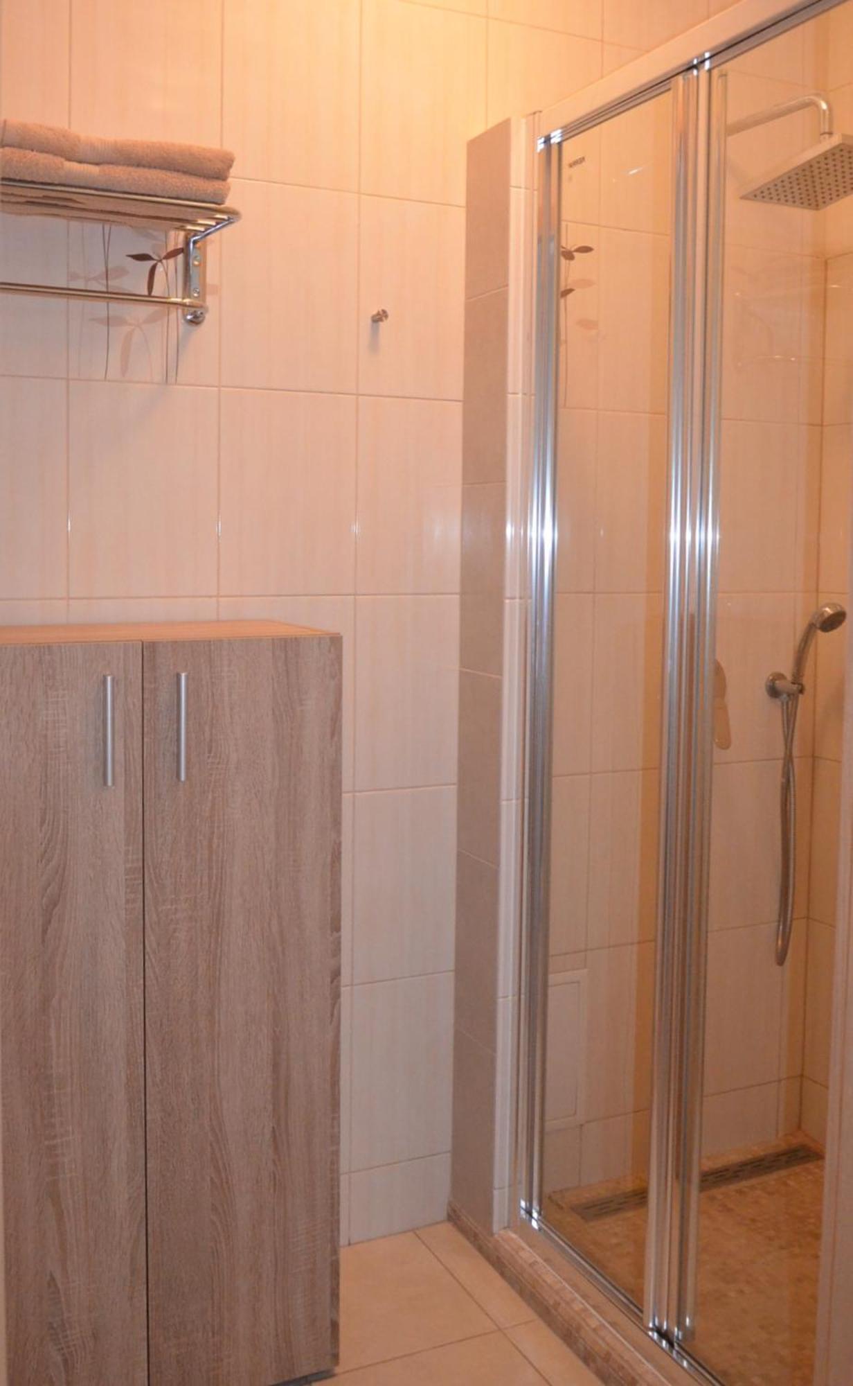 Olenka Apartment *